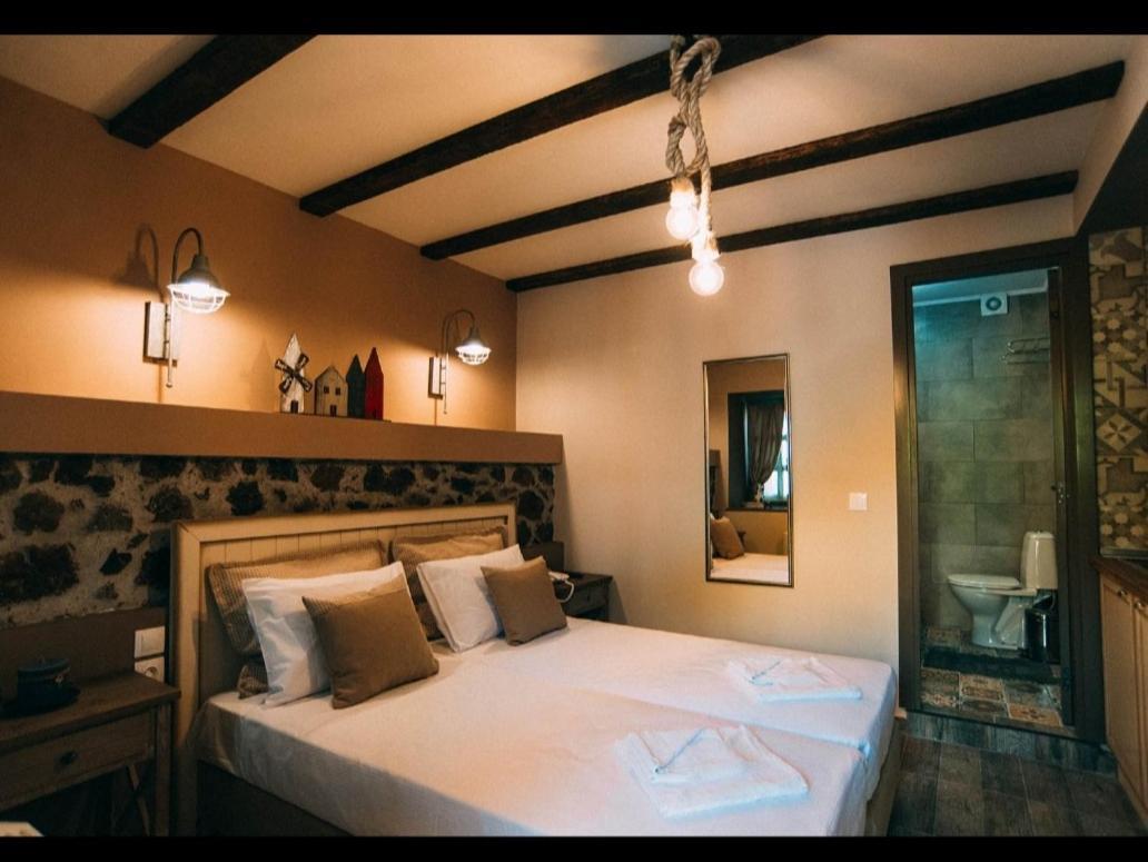 Axiokersa Suites Samothraki Bagian luar foto