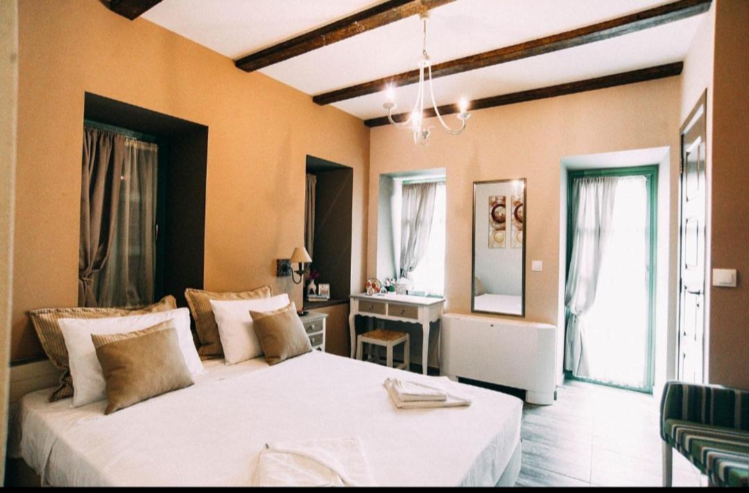 Axiokersa Suites Samothraki Bagian luar foto