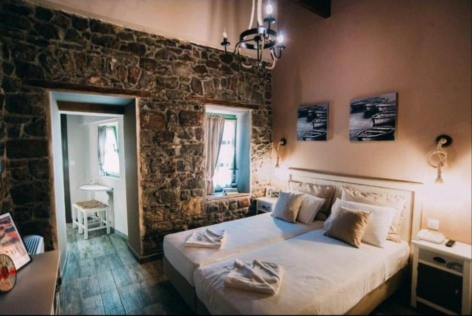 Axiokersa Suites Samothraki Bagian luar foto