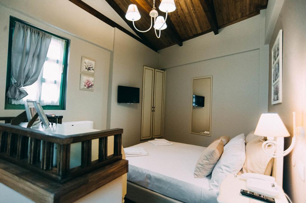 Axiokersa Suites Samothraki Bagian luar foto