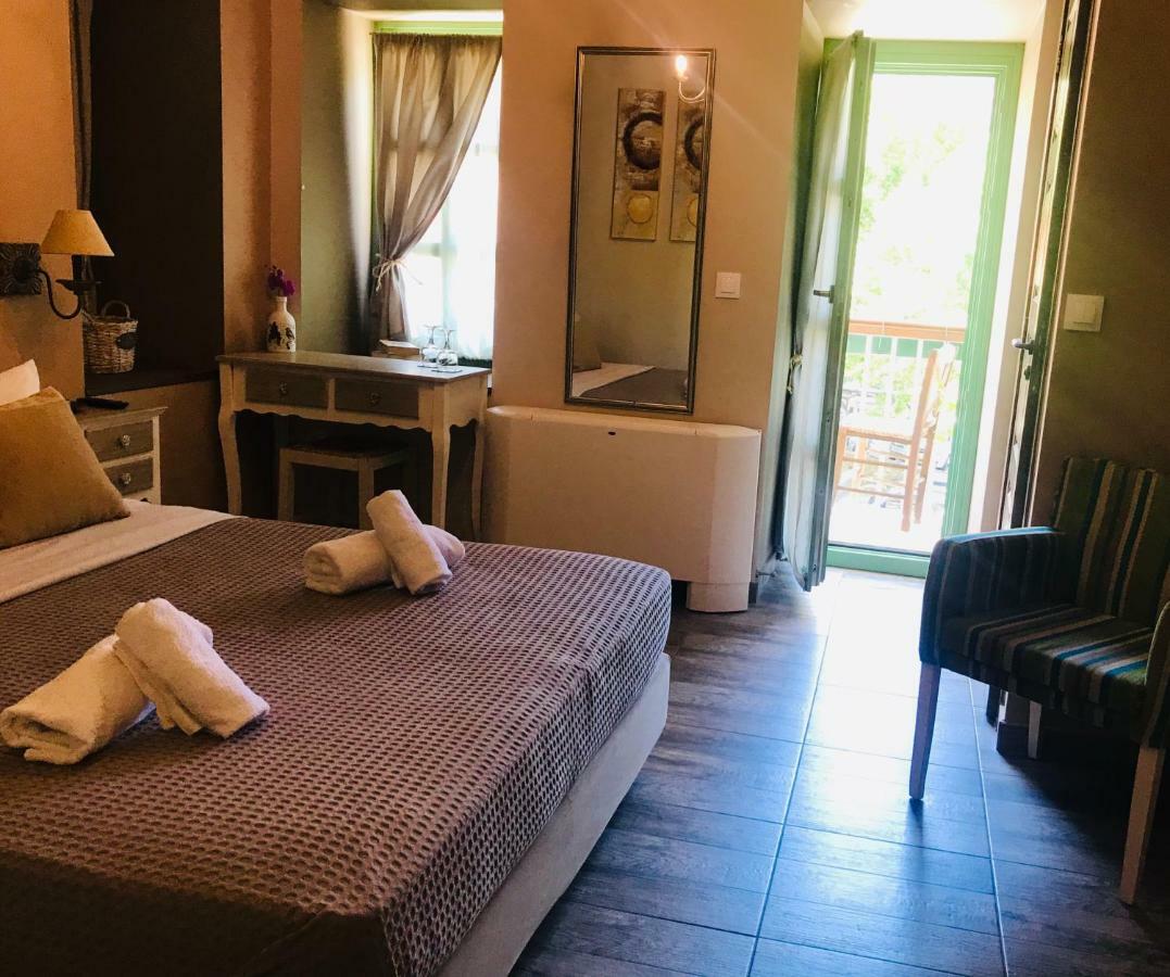 Axiokersa Suites Samothraki Bagian luar foto